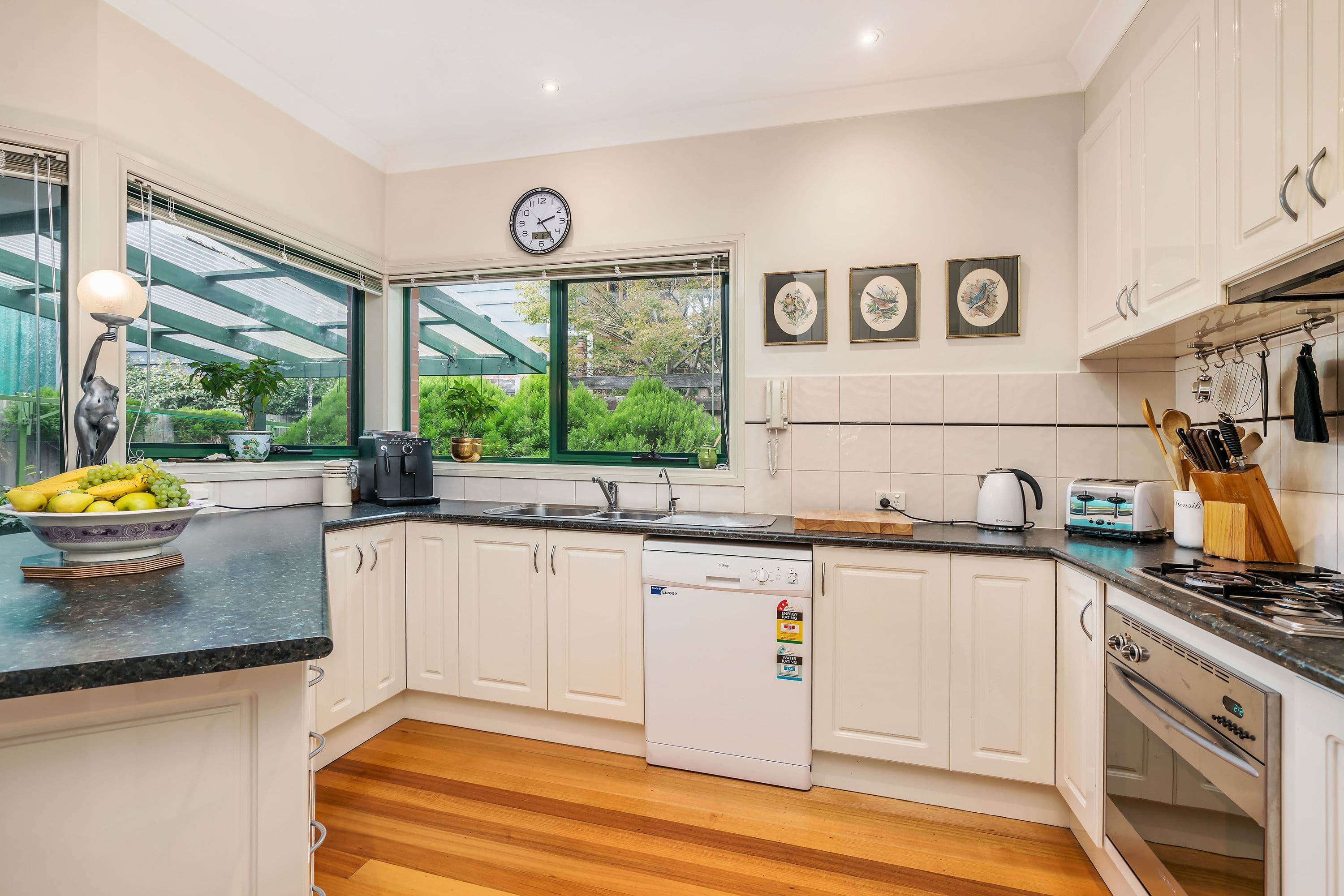 22 Soderlund Drive, Doncaster VIC 3108, Doncaster - Thumbnail 3