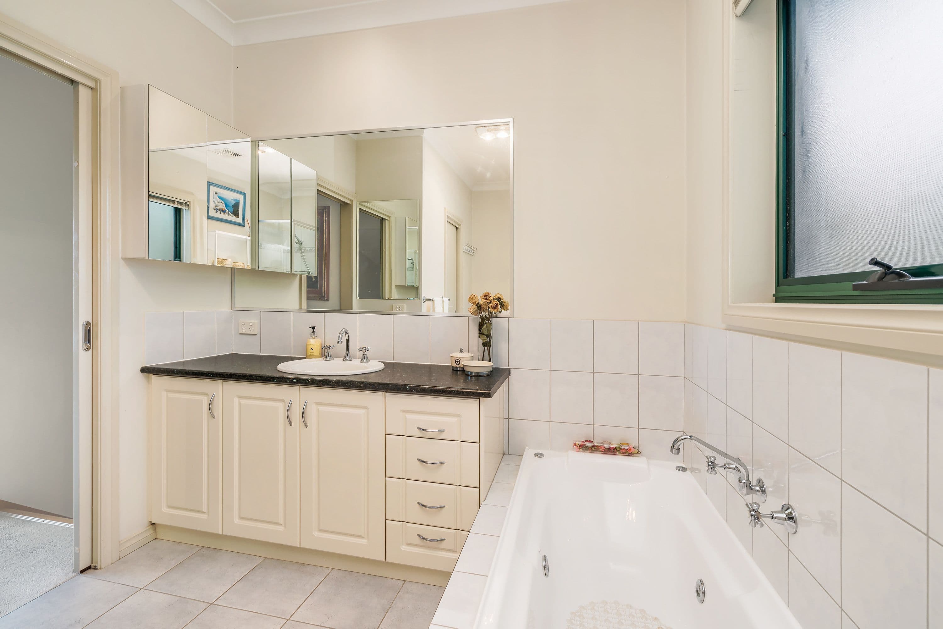 22 Soderlund Drive, Doncaster VIC 3108, Doncaster - Thumbnail 6