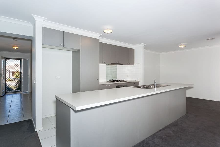 3 Riverina Boulevard, BROOKFIELD VIC 3338, Brookfield - Thumbnail 3