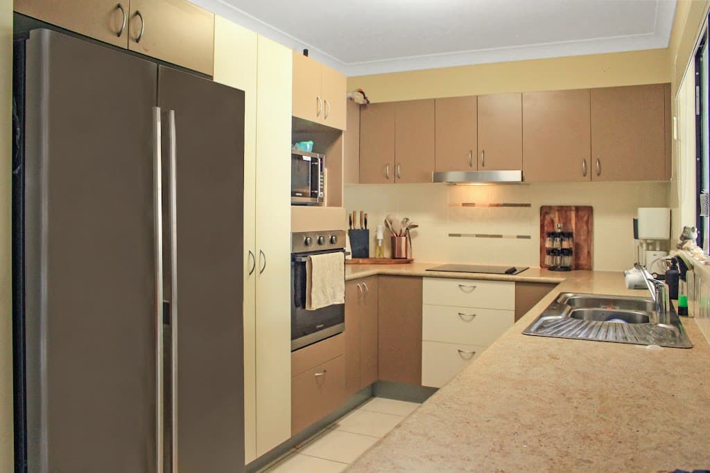 9 Chester Street, Mount Louisa, QLD, 4814, Mount Louisa - Thumbnail 3