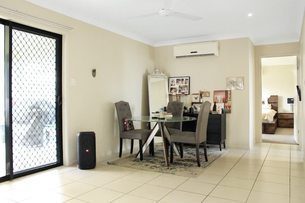 9 Chester Street, Mount Louisa, QLD, 4814, Mount Louisa - Thumbnail 5