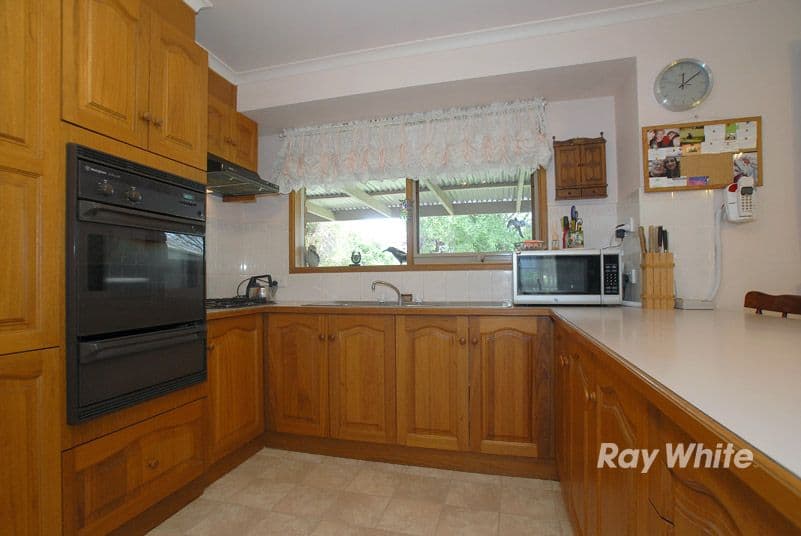 12 Fig Court, CRANBOURNE NORTH VIC 3977, Cranbourne North - Thumbnail 2