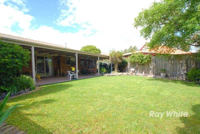 12 Fig Court, CRANBOURNE NORTH VIC 3977, Cranbourne North - Thumbnail 3