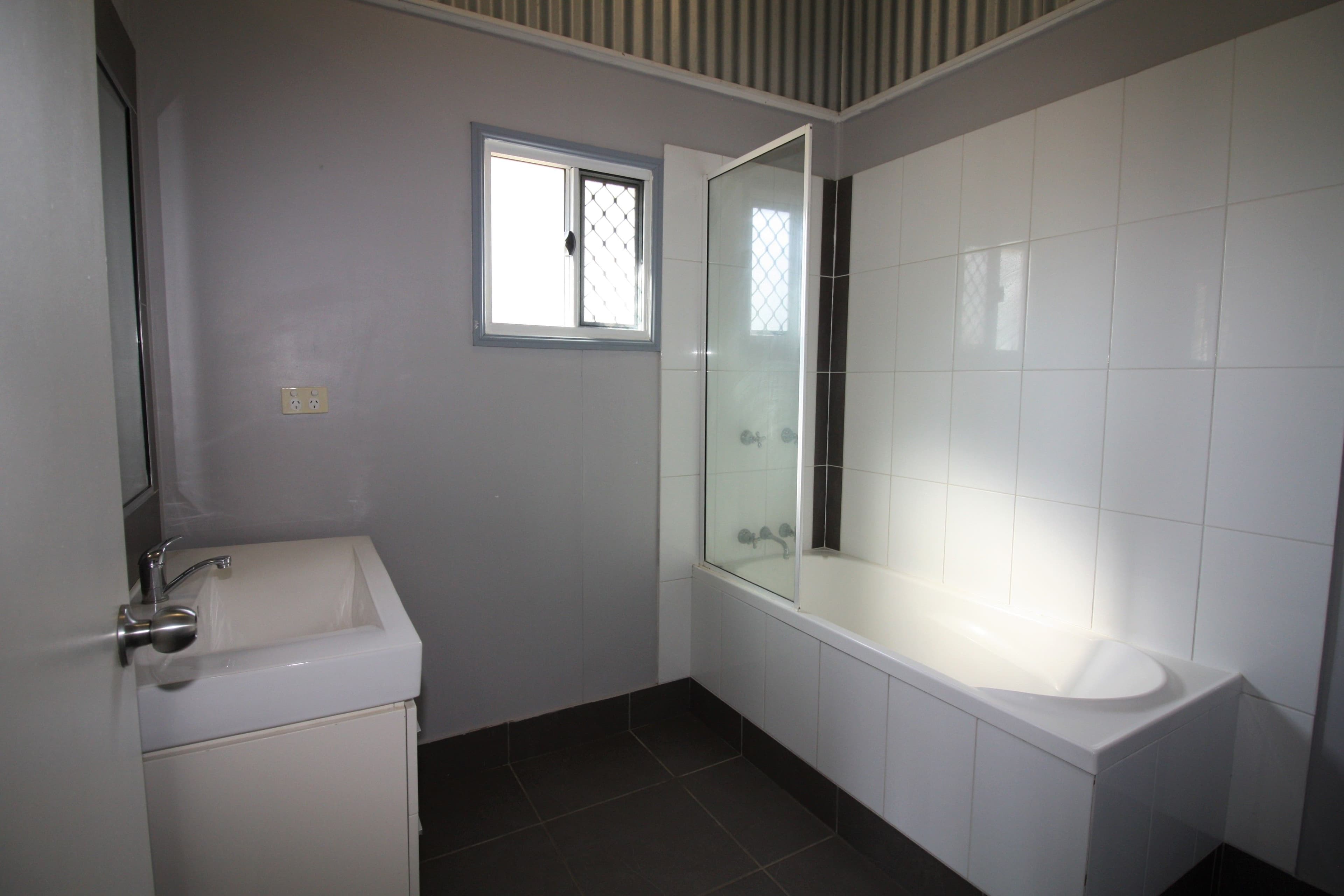 60 Mahogany Close, Breddan QLD 4820, Breddan - Thumbnail 3