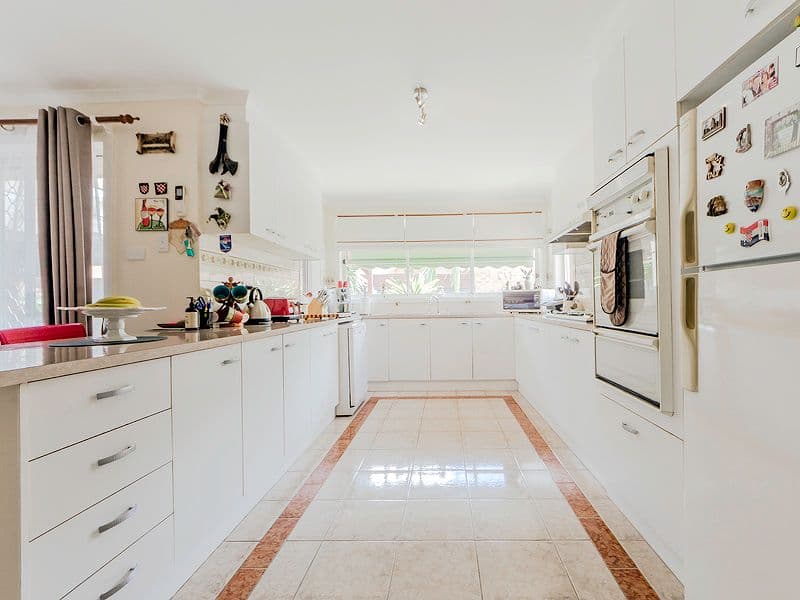 4 Majella Court, Hoppers Crossing VIC 3029, Hoppers Crossing - Thumbnail 2