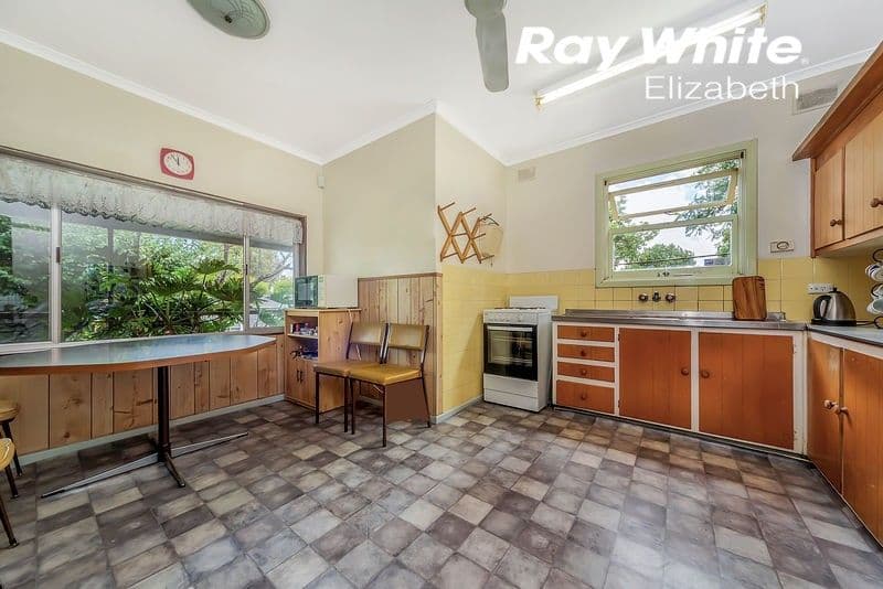 59 St Leonard Crescent, Elizabeth Downs SA 5113, Elizabeth Downs - Thumbnail 3