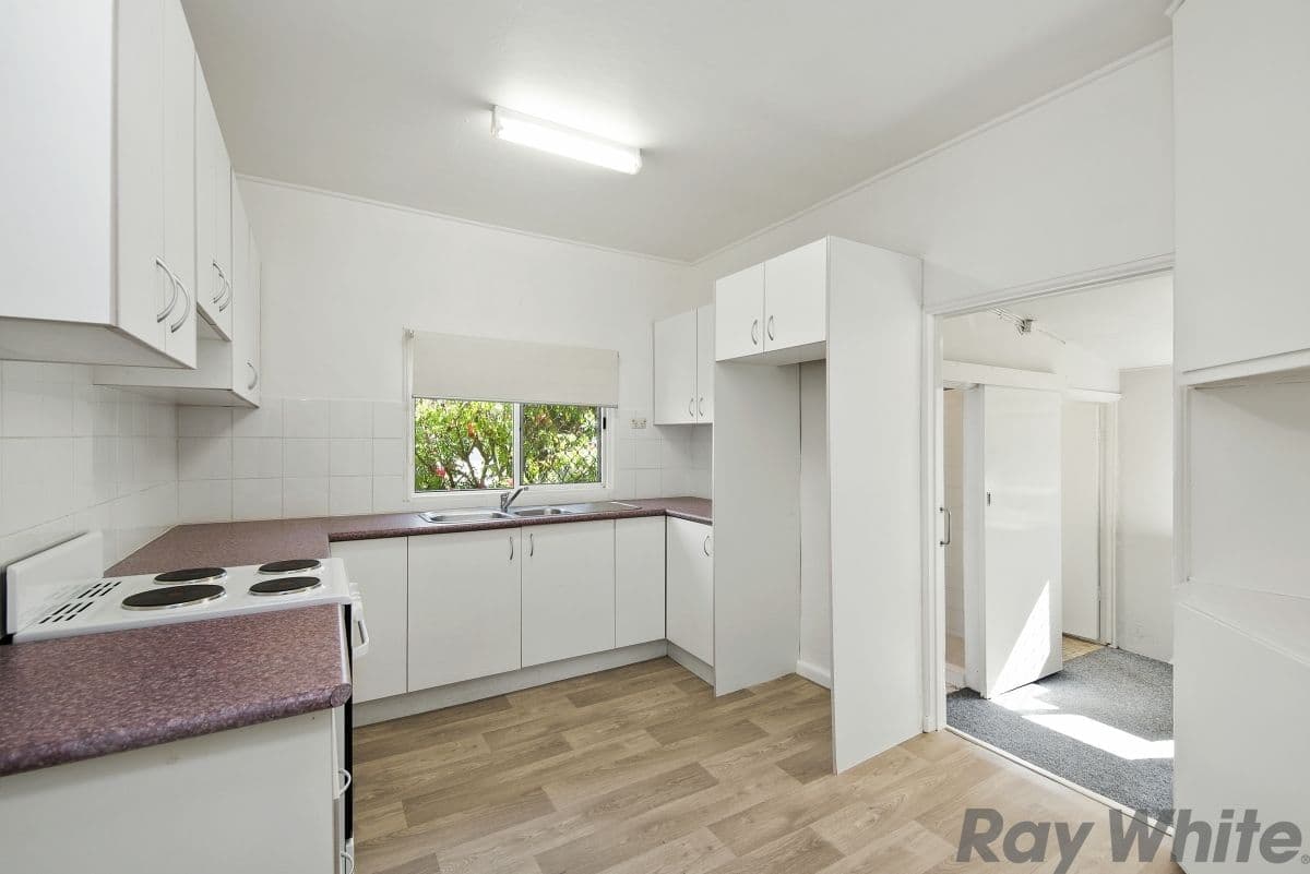 9 Seymour Street, Deception Bay QLD 4508, Deception Bay - Thumbnail 2