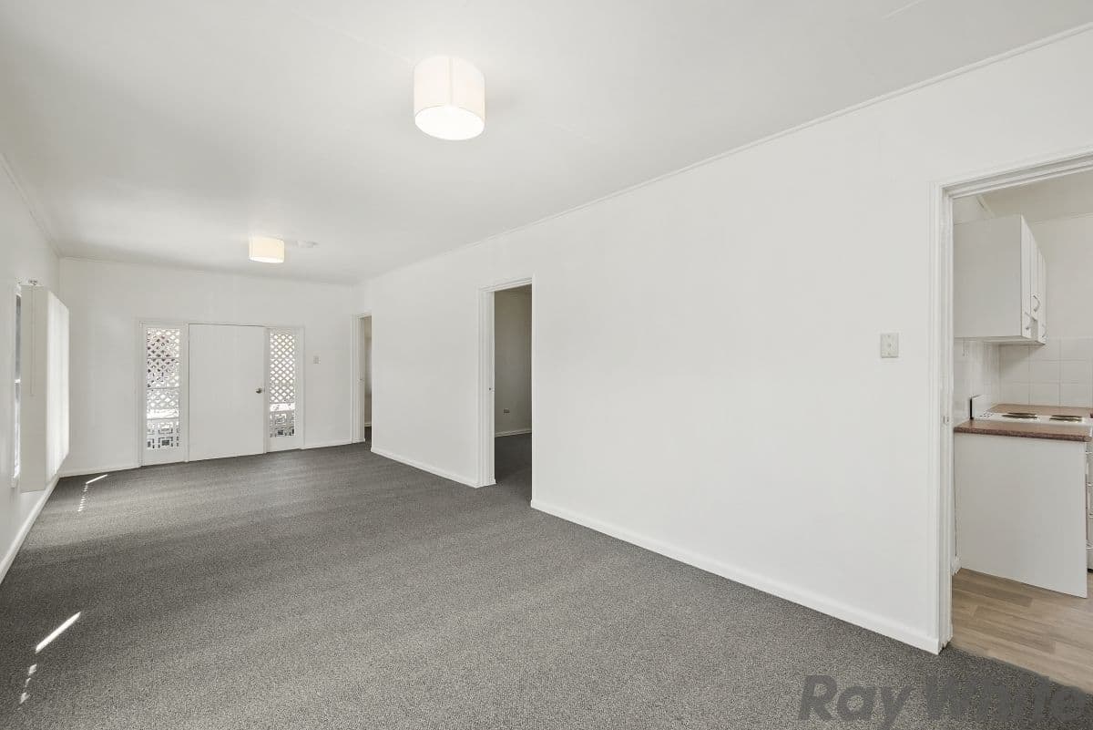 9 Seymour Street, Deception Bay QLD 4508, Deception Bay - Thumbnail 3