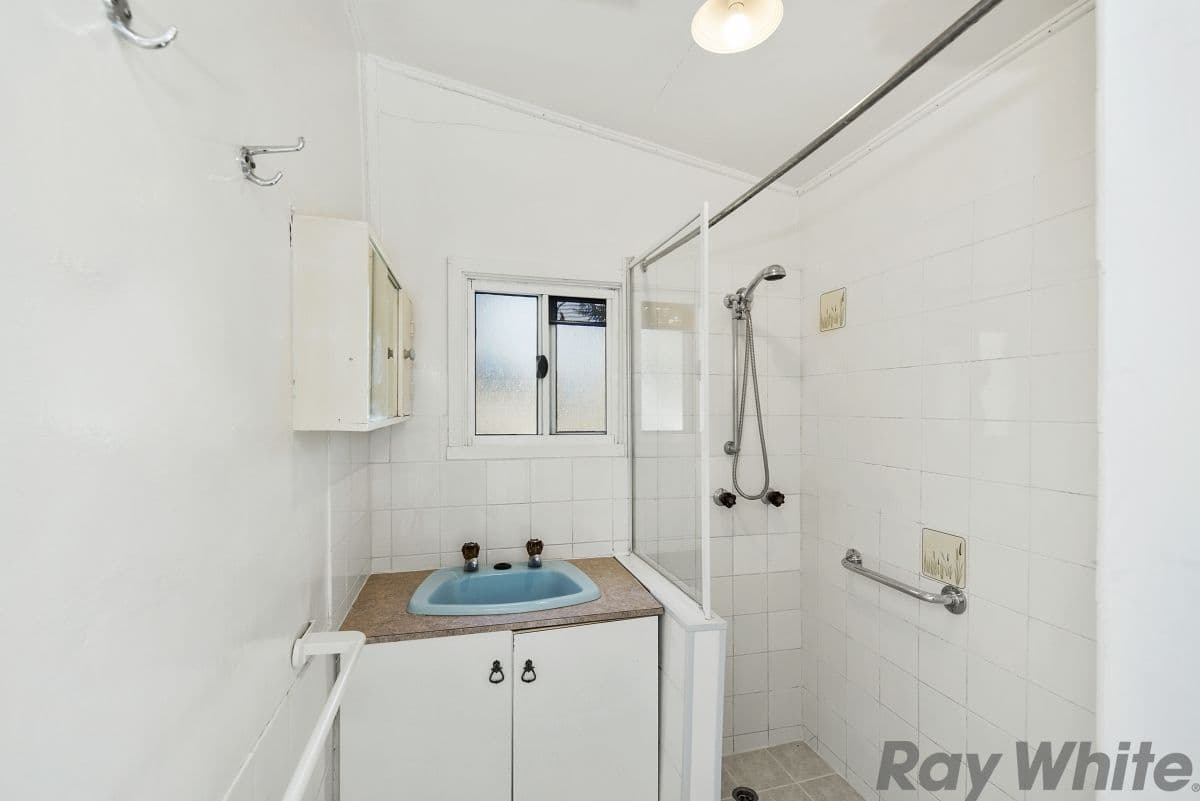 9 Seymour Street, Deception Bay QLD 4508, Deception Bay - Thumbnail 6