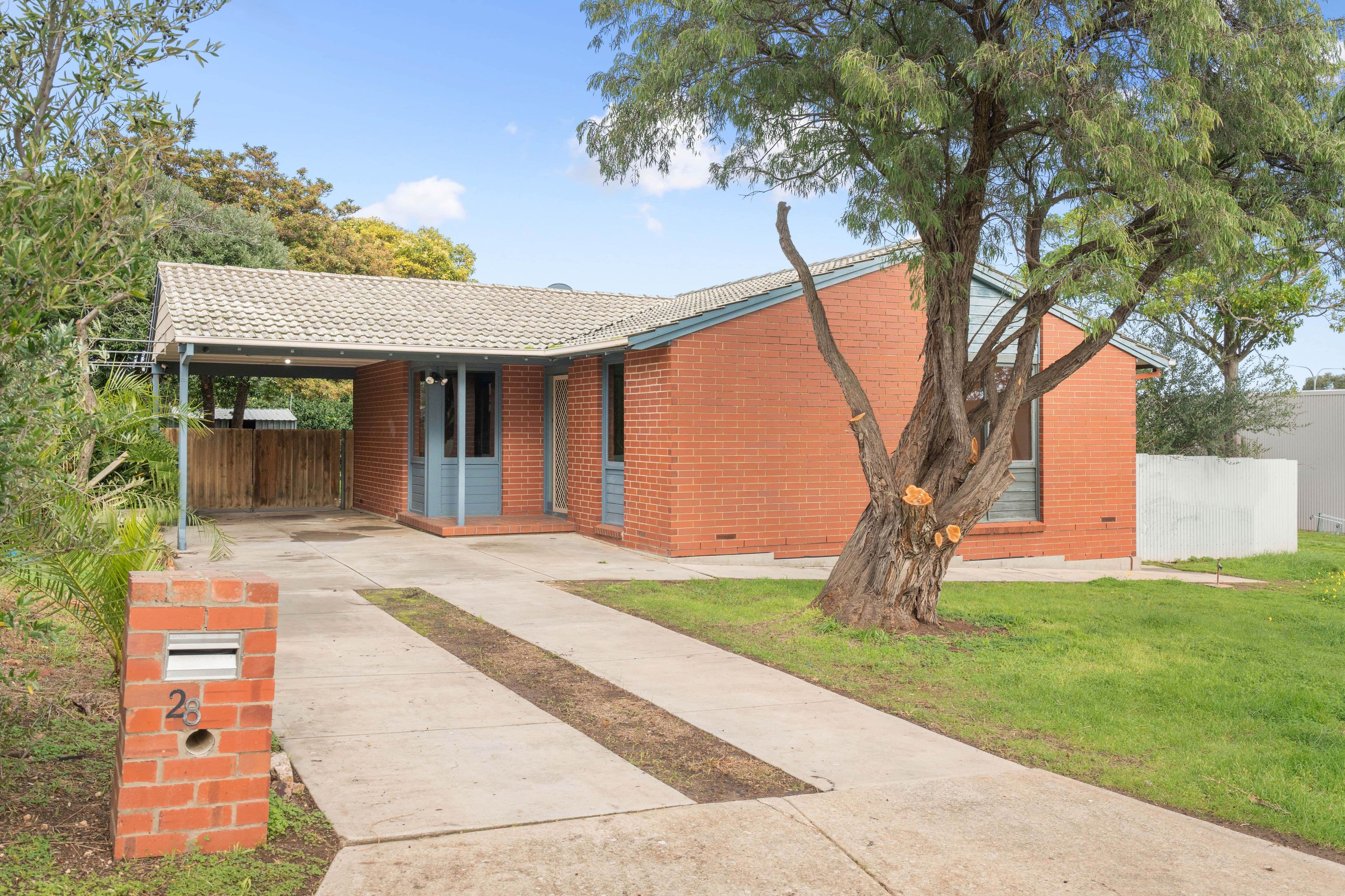 28 Lublin Crescent, Hackham West SA 5163, Hackham West - Image 1