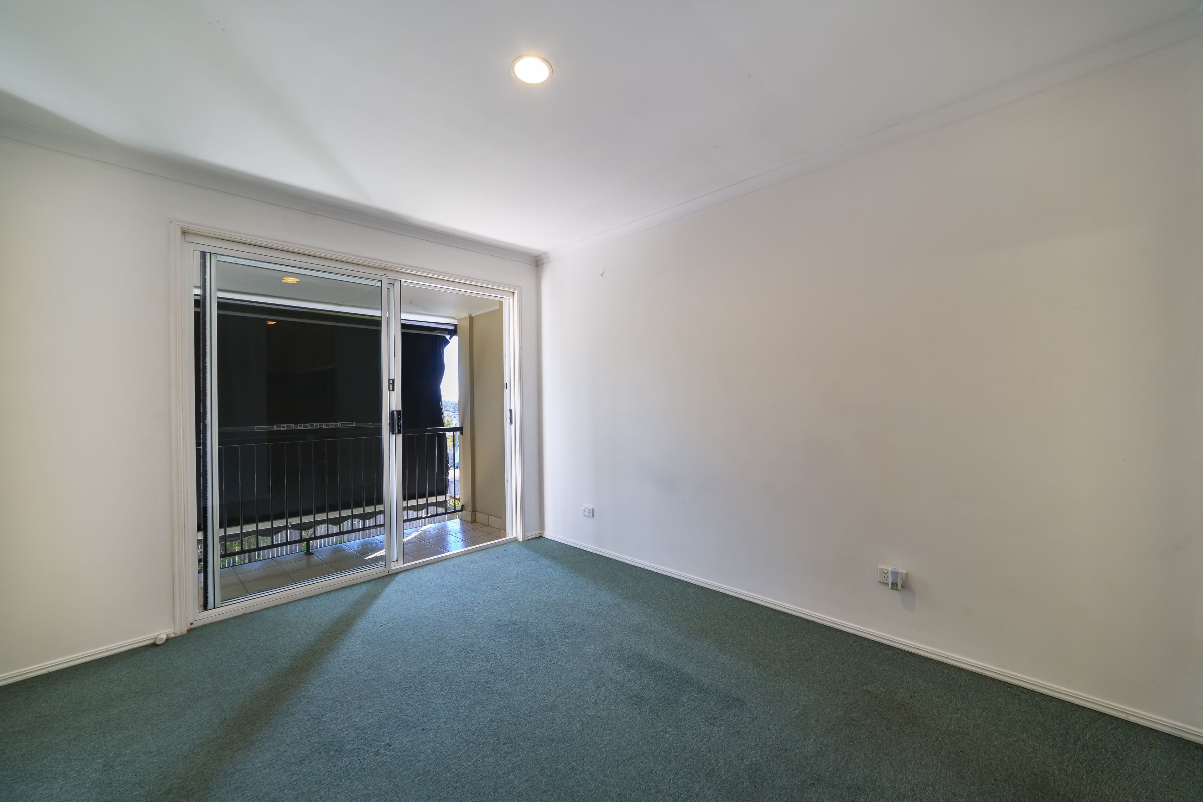 74 Pohlman Street, Southport QLD 4215, Southport - Thumbnail 7