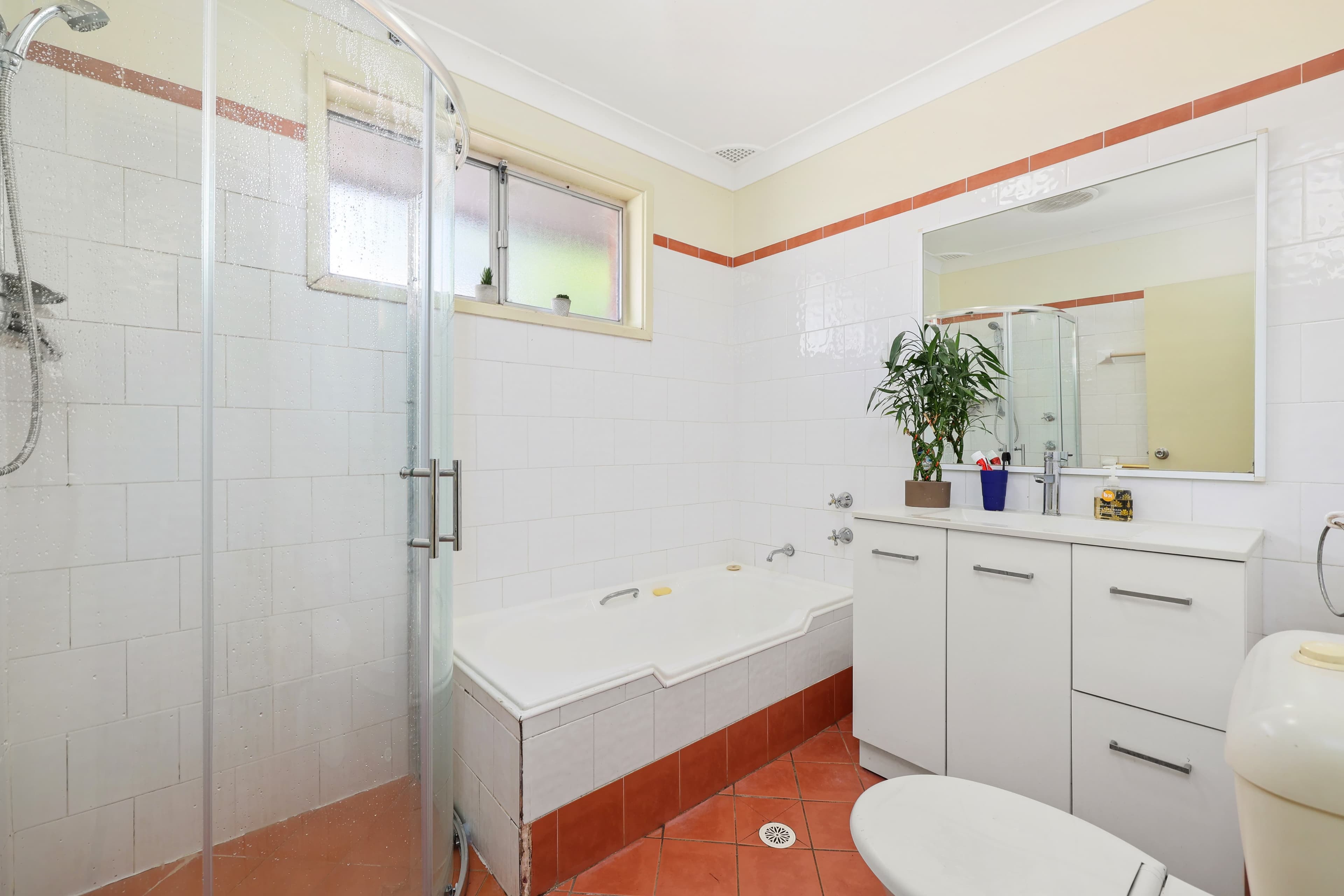 86 Macquarie Avenue, Campbelltown NSW 2560, Campbelltown - Thumbnail 7