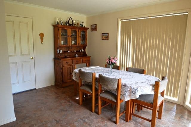 74 Avenel Road, SEYMOUR VIC 3660, Seymour - Thumbnail 5