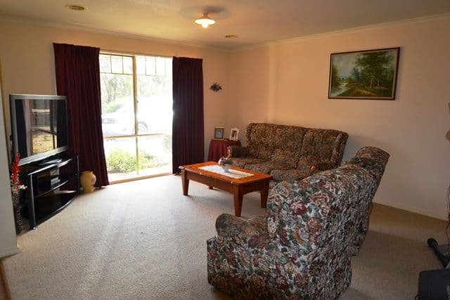 74 Avenel Road, SEYMOUR VIC 3660, Seymour - Thumbnail 7
