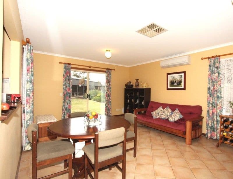 4 Crocker Crescent, LOXTON SA 5333, Loxton - Thumbnail 4