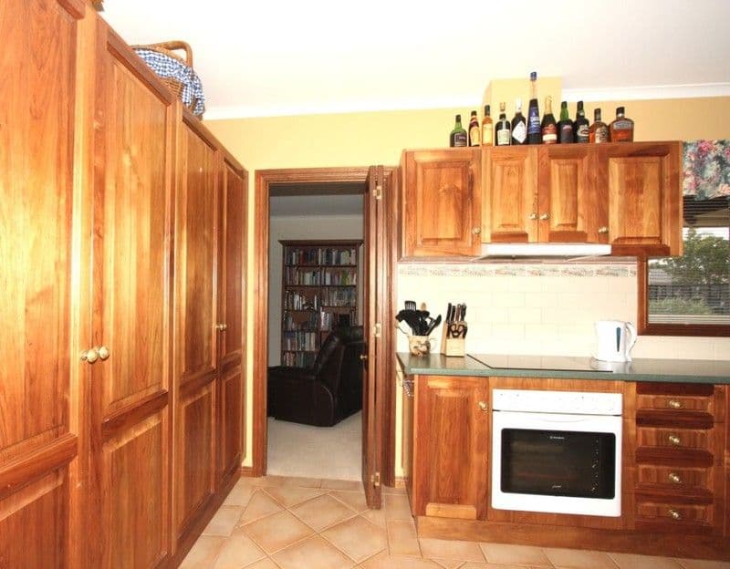 4 Crocker Crescent, LOXTON SA 5333, Loxton - Thumbnail 5