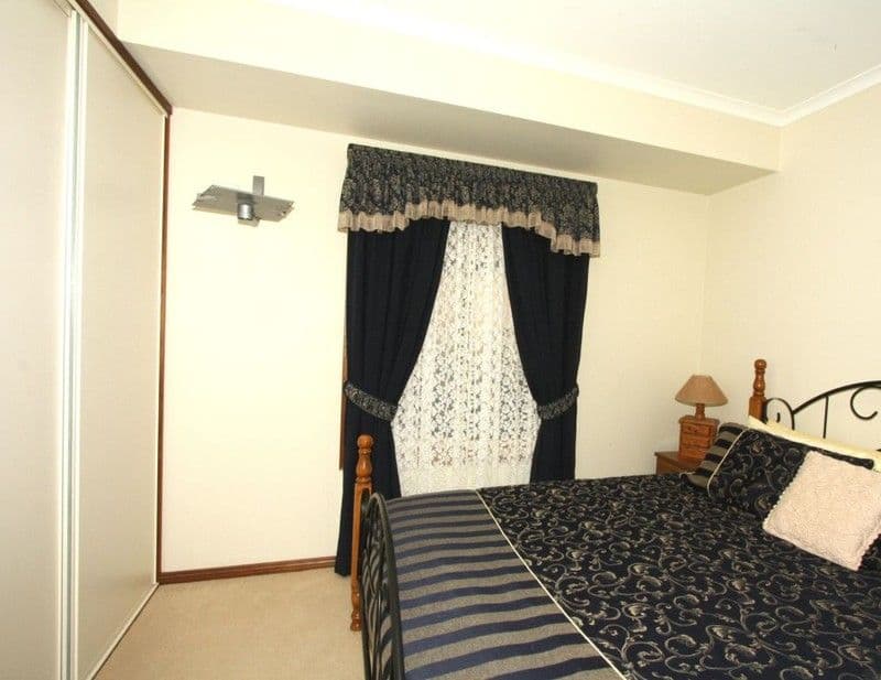 4 Crocker Crescent, LOXTON SA 5333, Loxton - Thumbnail 8