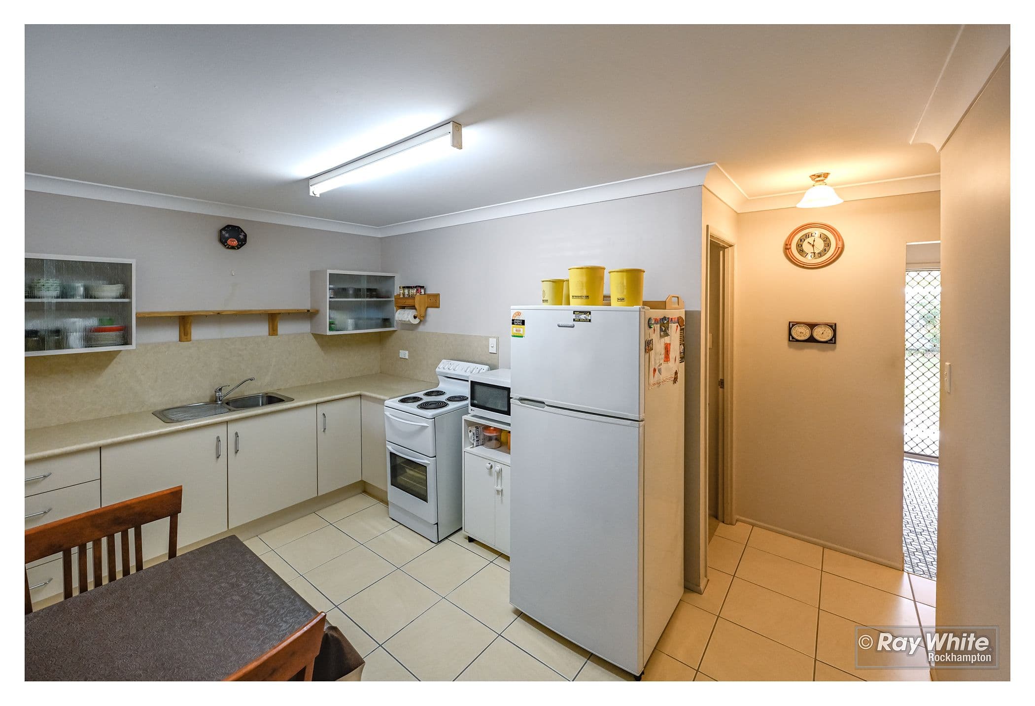 21 Hardy Avenue, Park Avenue QLD 4701, Park Avenue - Thumbnail 8