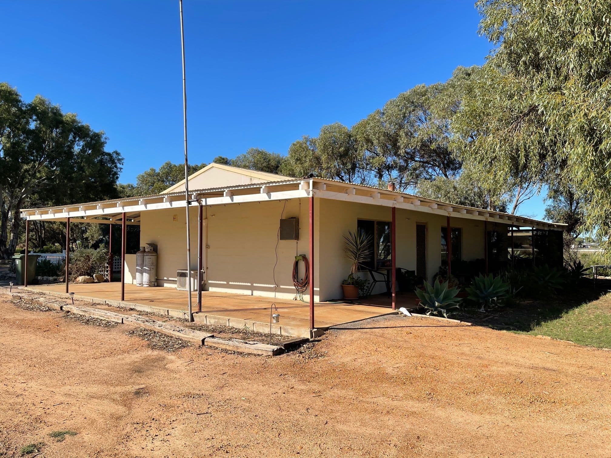 4 Watson Place, Dongara WA 6525, Dongara - Thumbnail 3