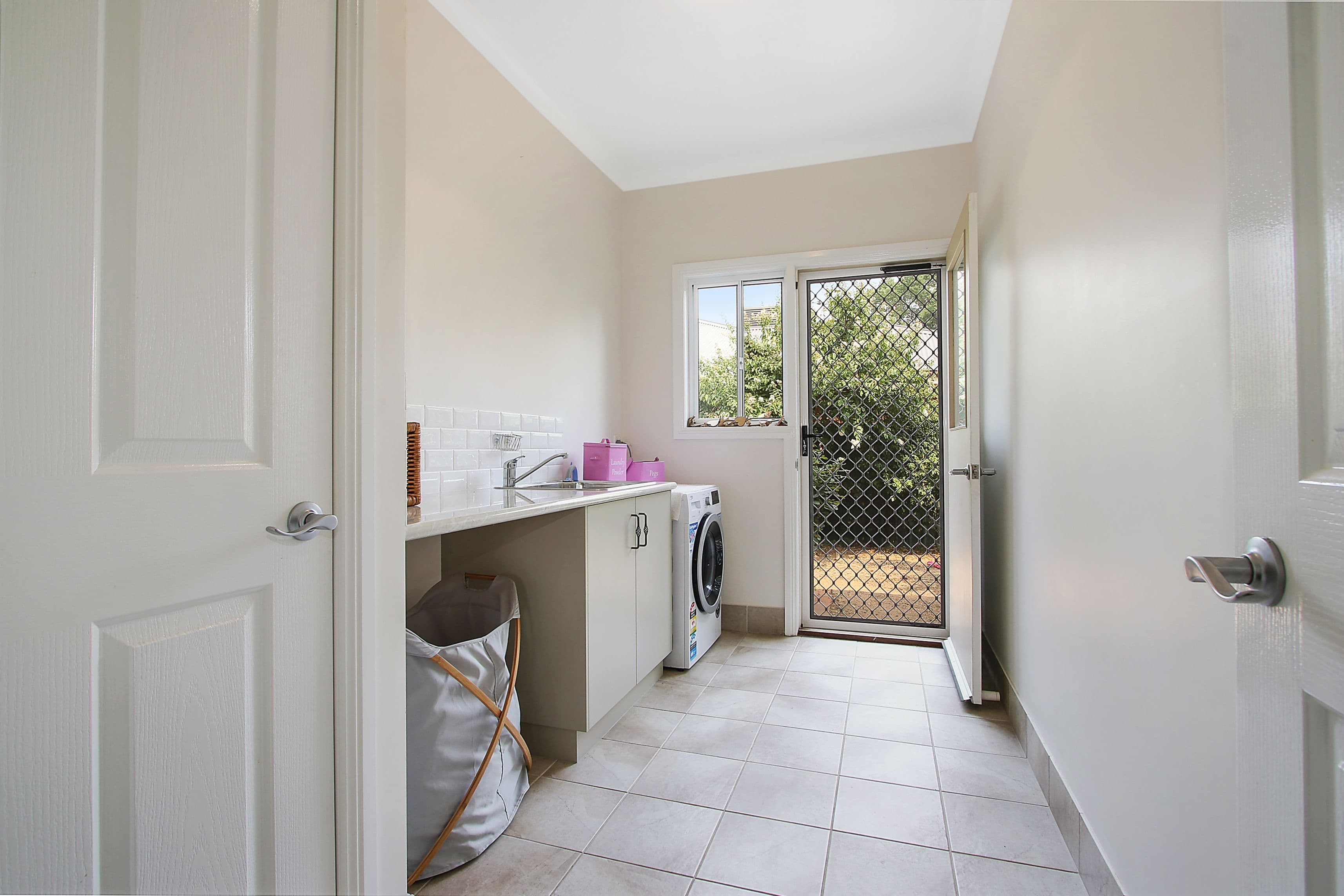 43 Pell Street, Howlong NSW 2643, Howlong - Thumbnail 8
