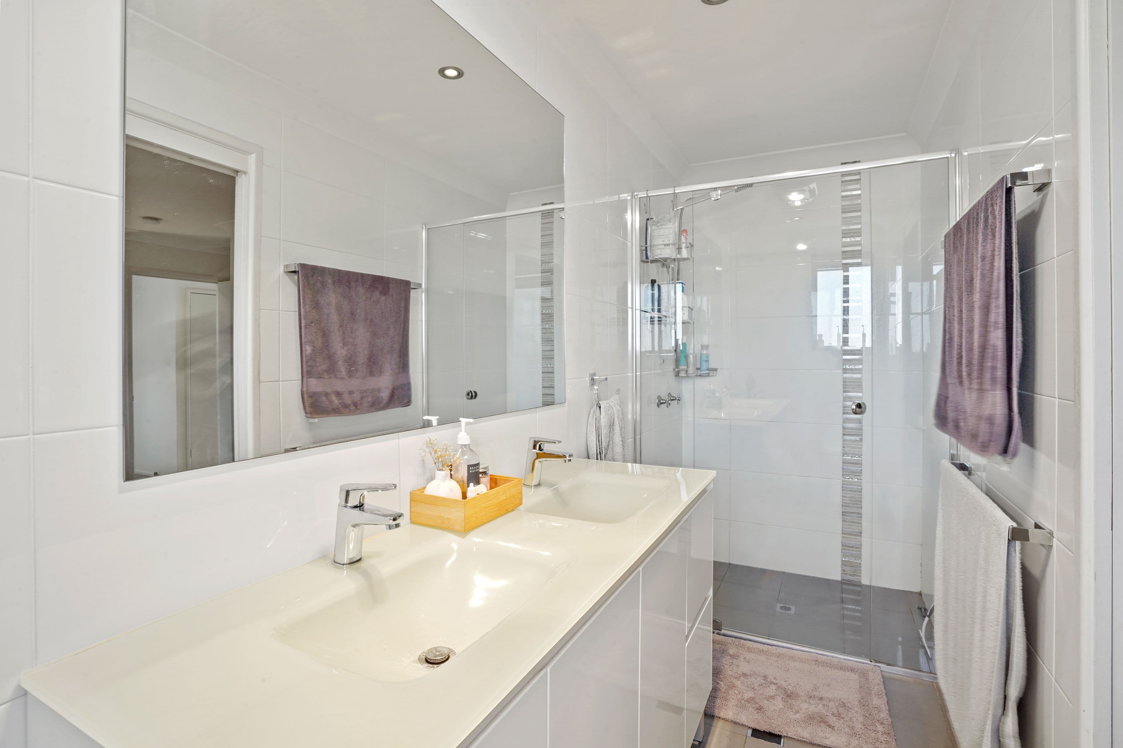 13 Christina Court, Mermaid Waters QLD 4218, Mermaid Waters - Thumbnail 7