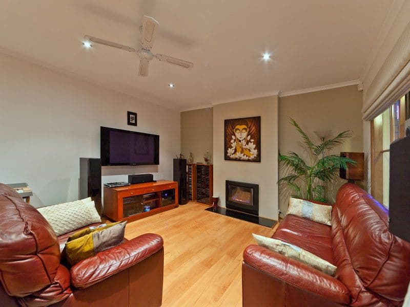 5 Connaught Place, GLEN WAVERLEY VIC 3150, Glen Waverley - Thumbnail 4