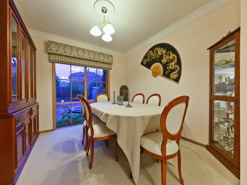 5 Connaught Place, GLEN WAVERLEY VIC 3150, Glen Waverley - Thumbnail 5