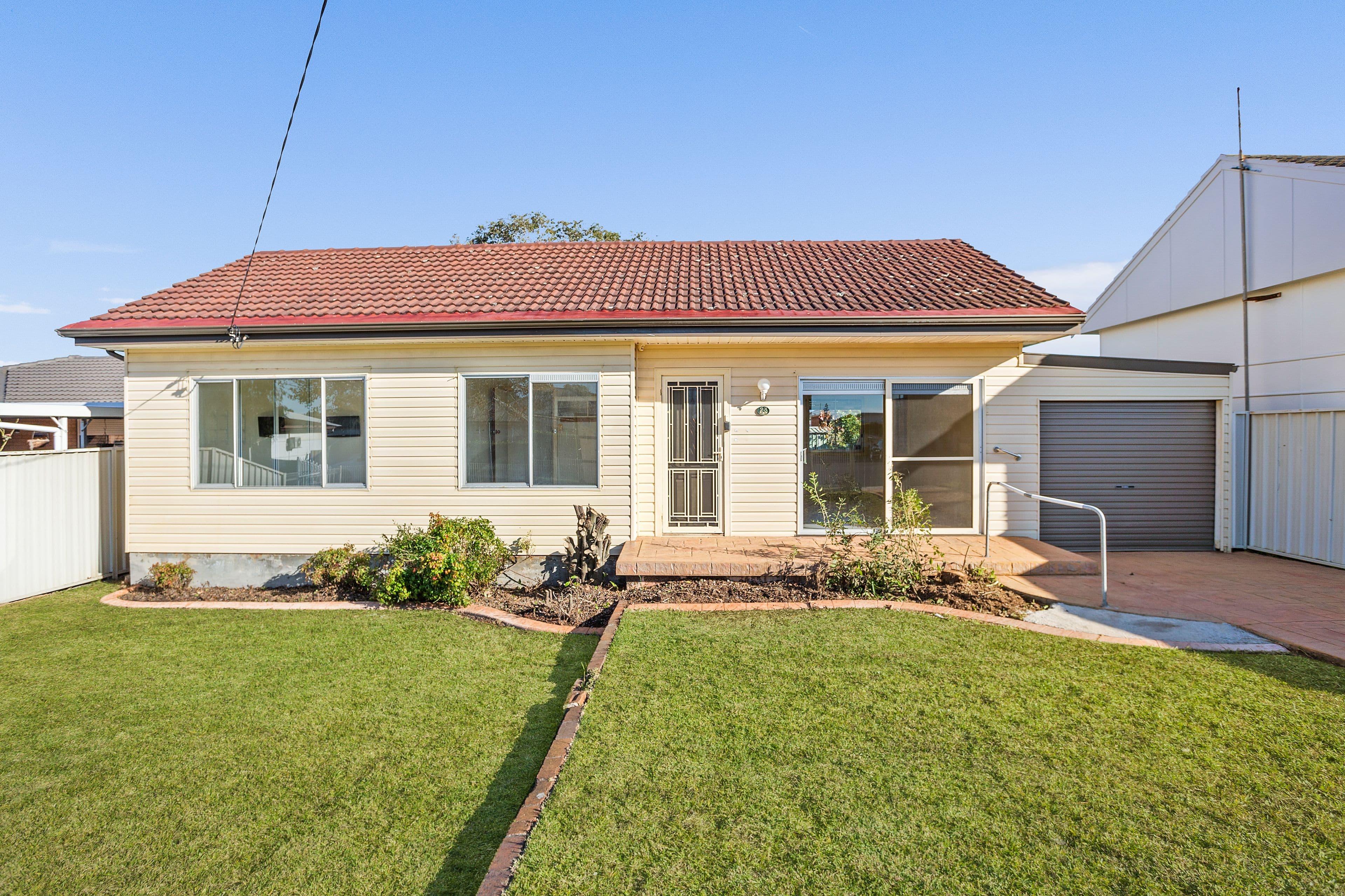 23 Beverley Avenue, Warilla NSW 2528, Warilla - Thumbnail 2