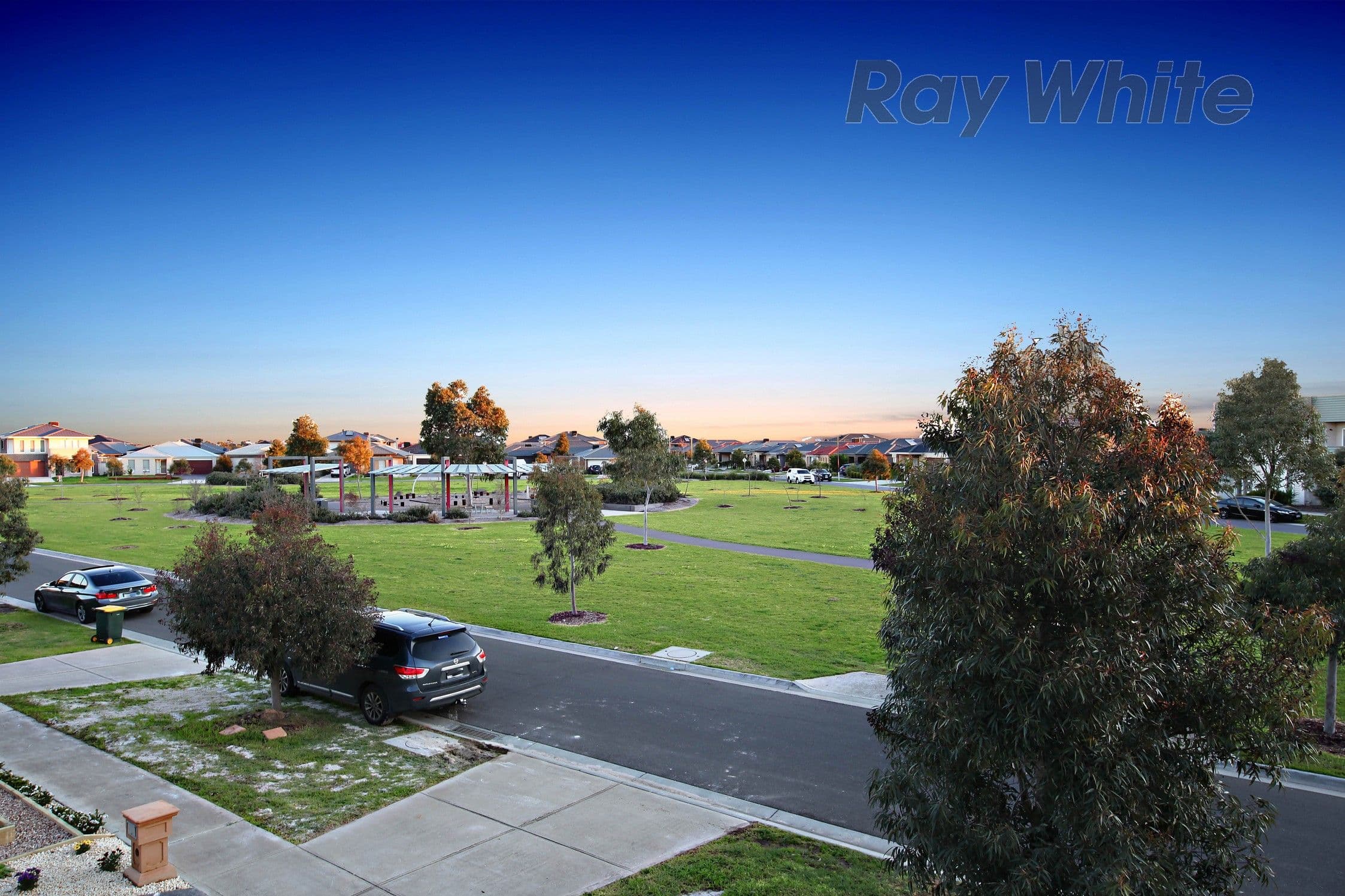 377 Boardwalk Boulevard, Point Cook VIC 3030, Point Cook - Thumbnail 2