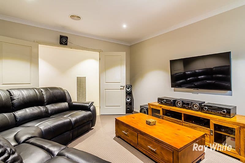 34 Thurvaston Crescent, Cranbourne East VIC 3977, Cranbourne East - Thumbnail 5