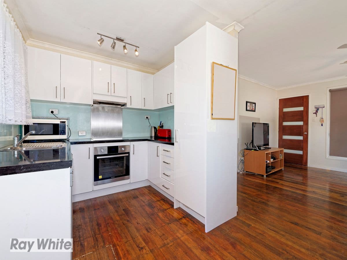 16 Eveshan Road, Deception Bay QLD 4508, Deception Bay - Thumbnail 4