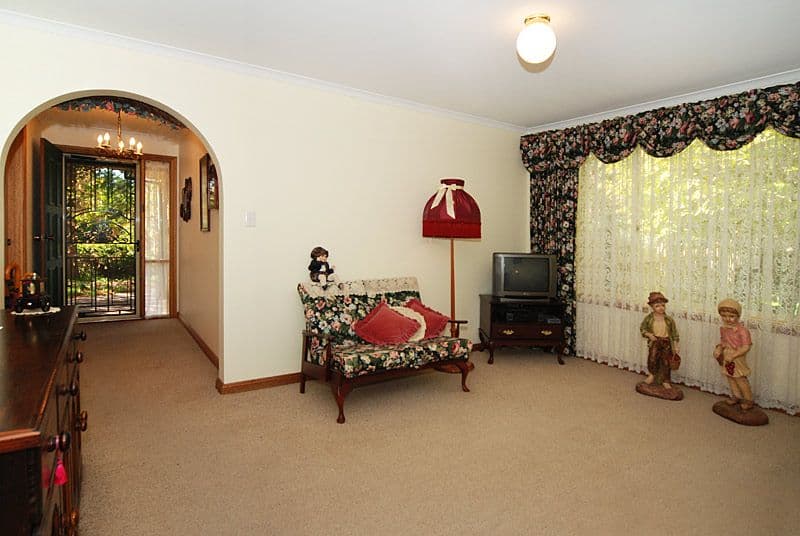6 Dunalbyn Drive, ABERFOYLE PARK SA 5159, Aberfoyle Park - Thumbnail 8
