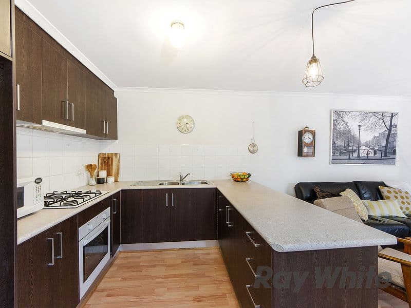 11 Indwe Street, West Footscray VIC 3012, West Footscray - Thumbnail 4