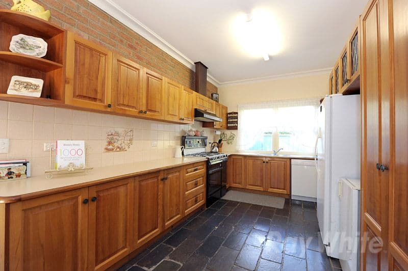 6 Rollings Road, UPPER FERNTREE GULLY VIC 3156, Upper Ferntree Gully - Thumbnail 5