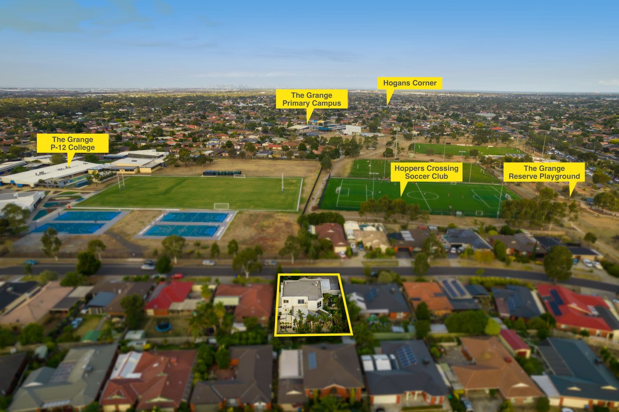 25 Deloraine Drive, Hoppers Crossing VIC 3029, Hoppers Crossing - Thumbnail 2