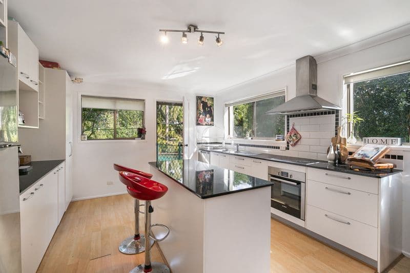 32 Aurora Crescent, Kenmore QLD 4069, Kenmore - Thumbnail 7