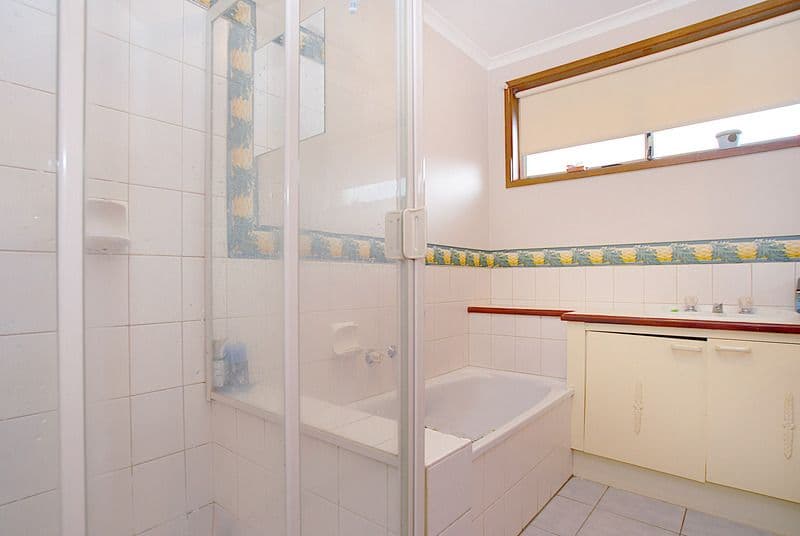 1 Flinders Street, NOBLE PARK VIC 3174, Noble Park - Thumbnail 8