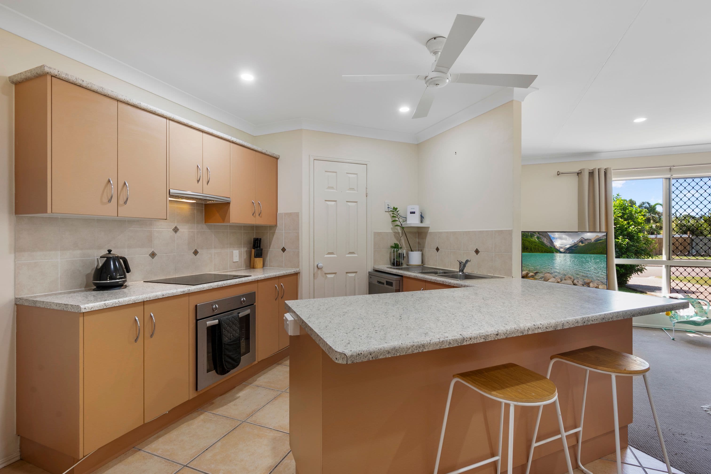 4 Heather Avenue, Rasmussen QLD 4815, Rasmussen - Thumbnail 5