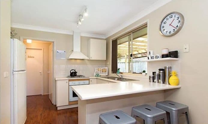 13 Emma Grove, Glenwood - Thumbnail 4