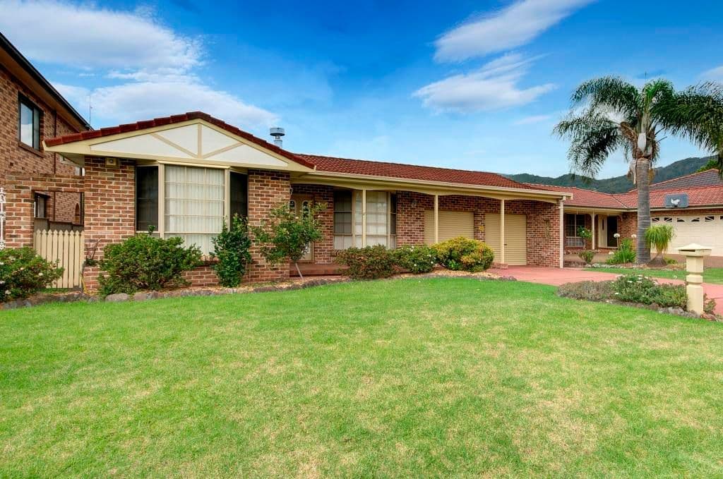 27 Hutchinson Drive, BALGOWNIE NSW 2519, Balgownie - Image 1
