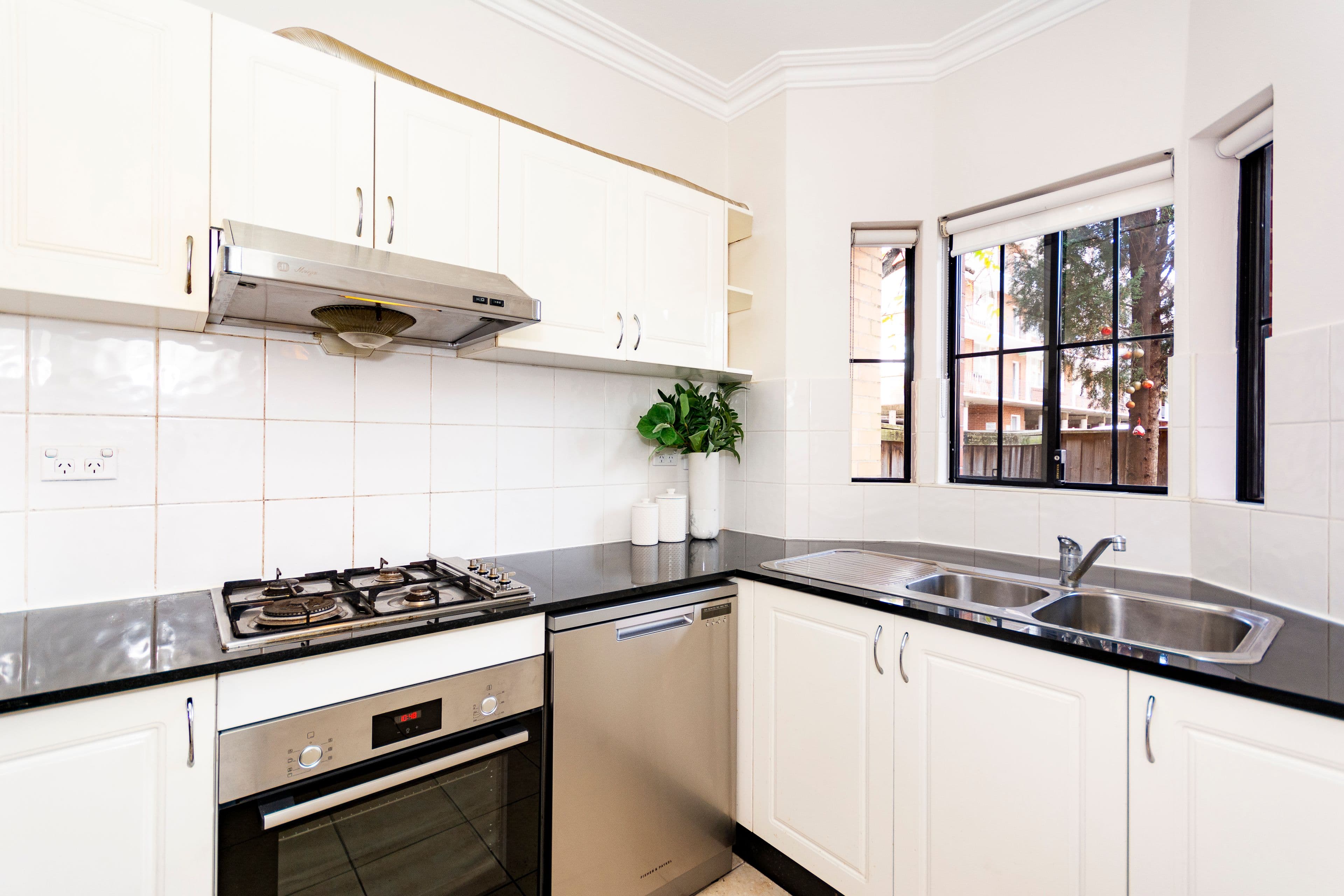 100 Carlton Crescent, Summer Hill NSW 2130, Summer Hill - Thumbnail 5