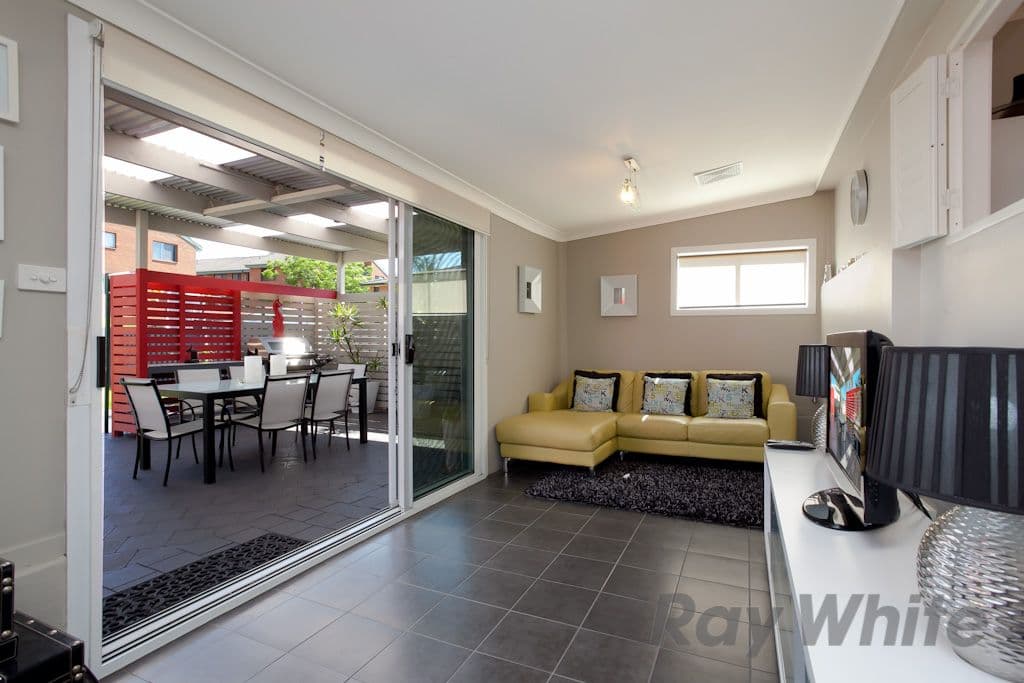 12 Winsor Street, MEREWETHER NSW 2291, Merewether - Image 1