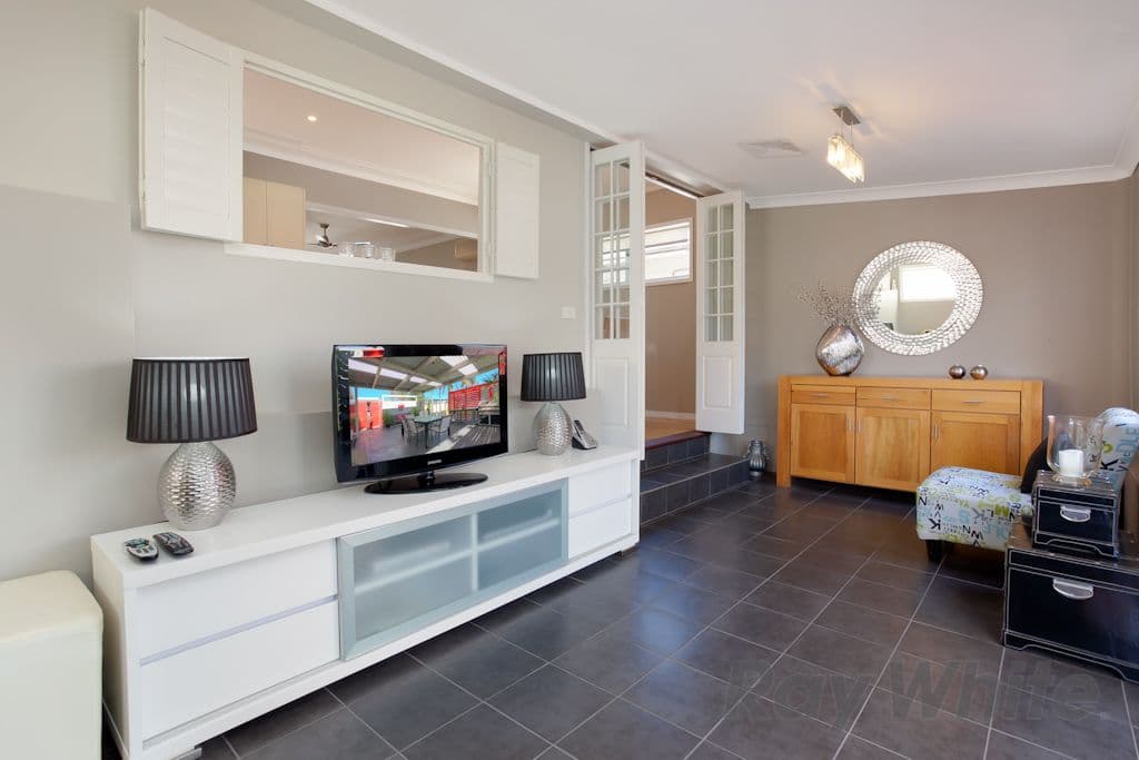 12 Winsor Street, MEREWETHER NSW 2291, Merewether - Thumbnail 4