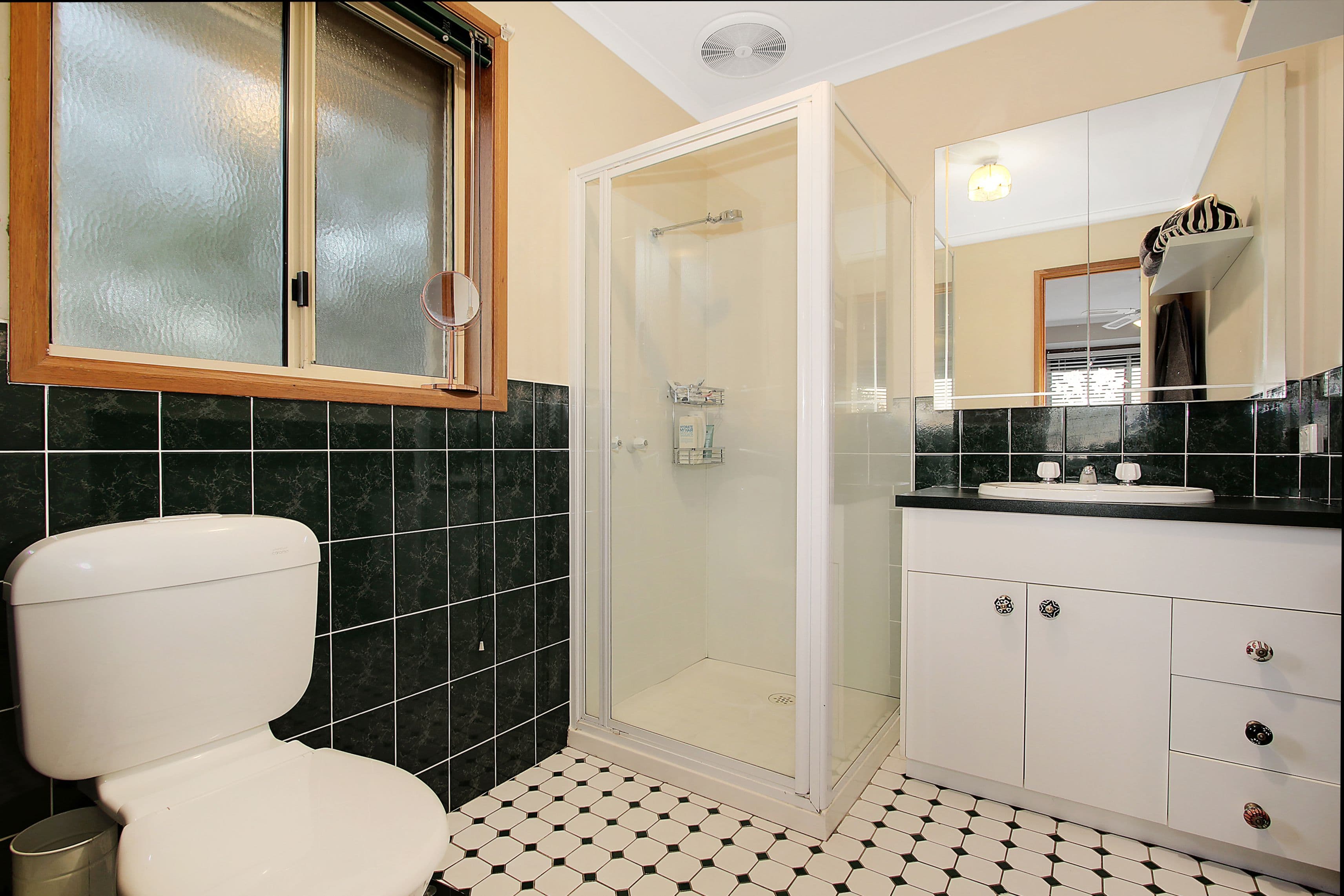 26 Peacock Avenue, West Wodonga VIC 3690, West Wodonga - Thumbnail 8