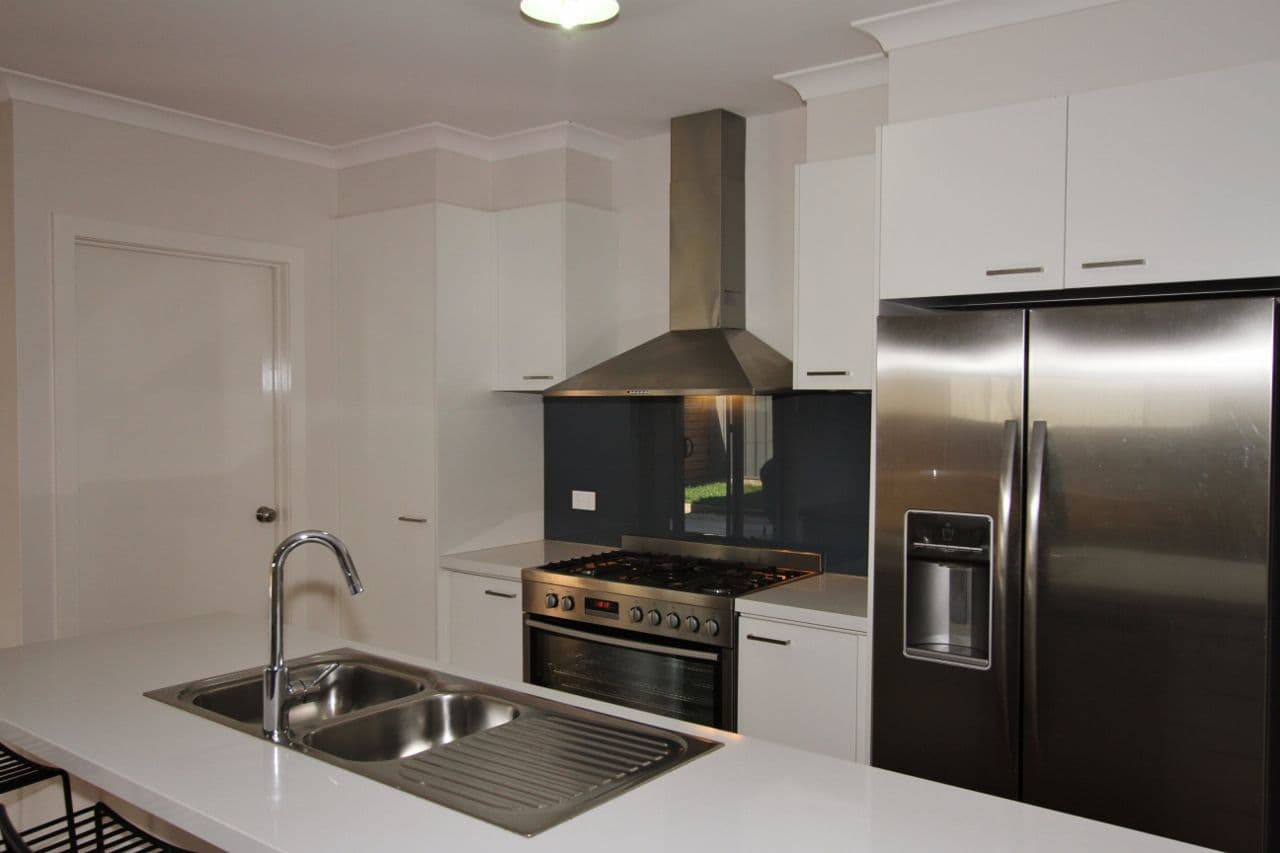 11B Pohlman Street, Heathcote VIC 3523, Heathcote - Thumbnail 3