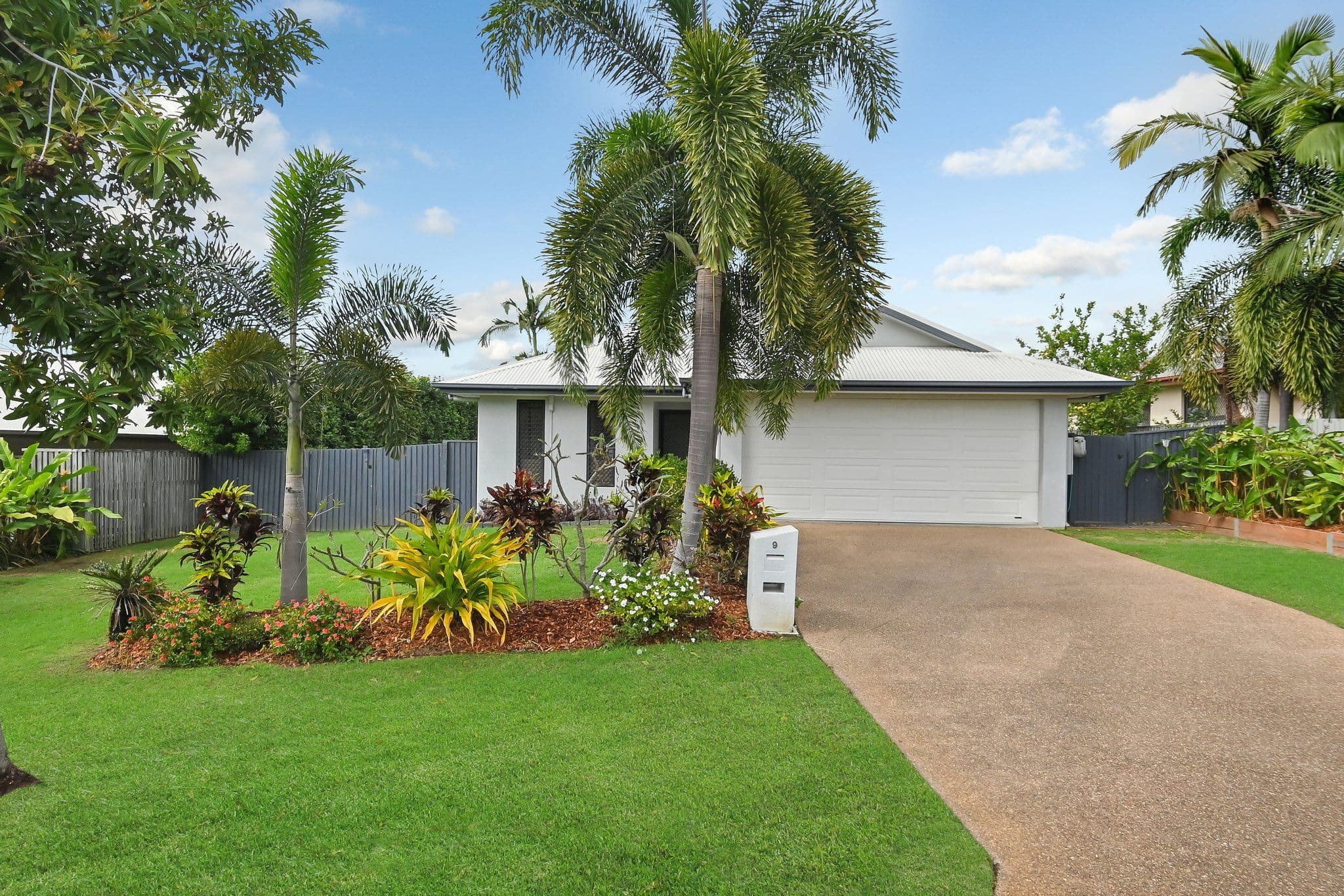 9 Baxendell Place, Bushland Beach QLD 4818, Bushland Beach - Image 1