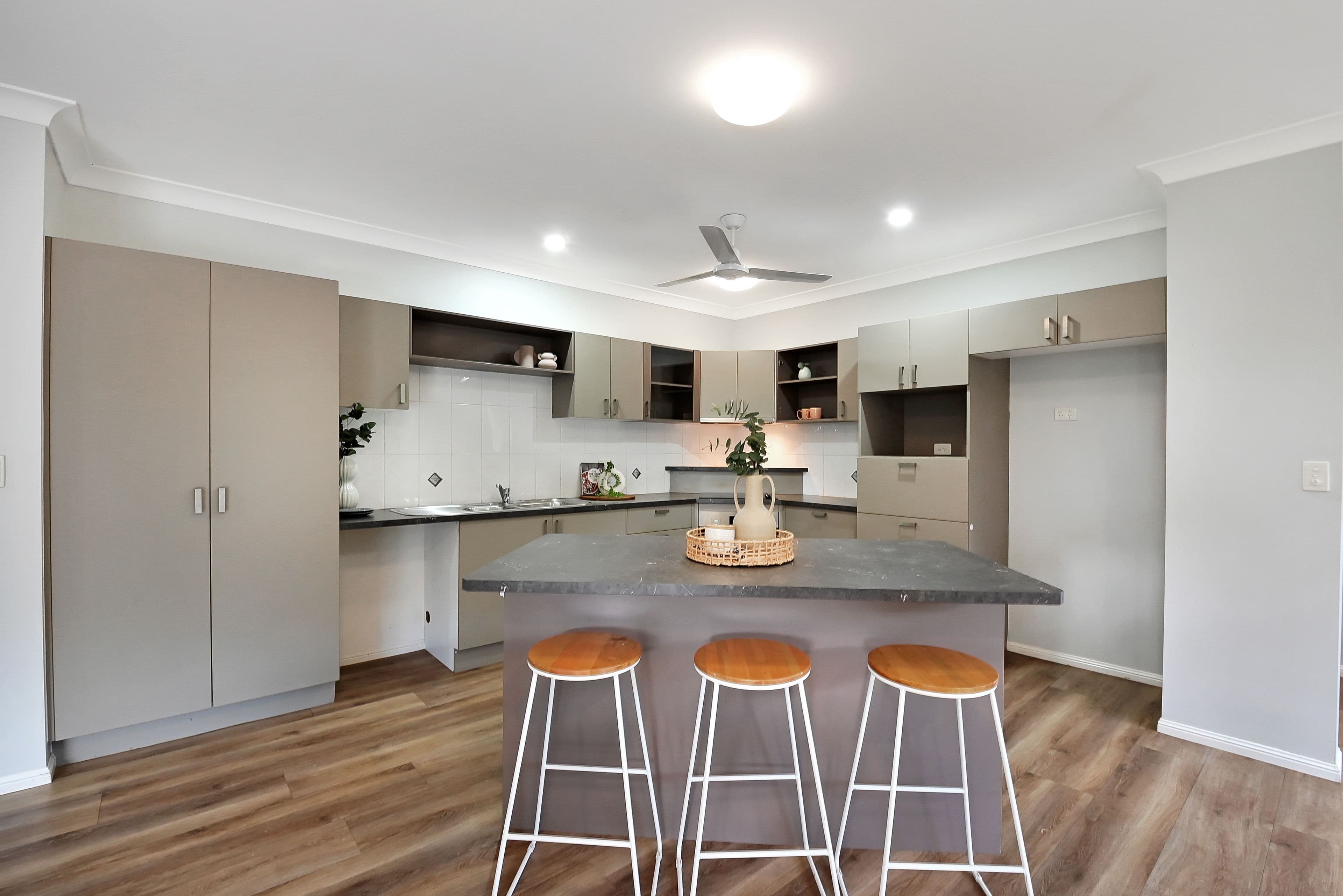 9 Baxendell Place, Bushland Beach QLD 4818, Bushland Beach - Thumbnail 4