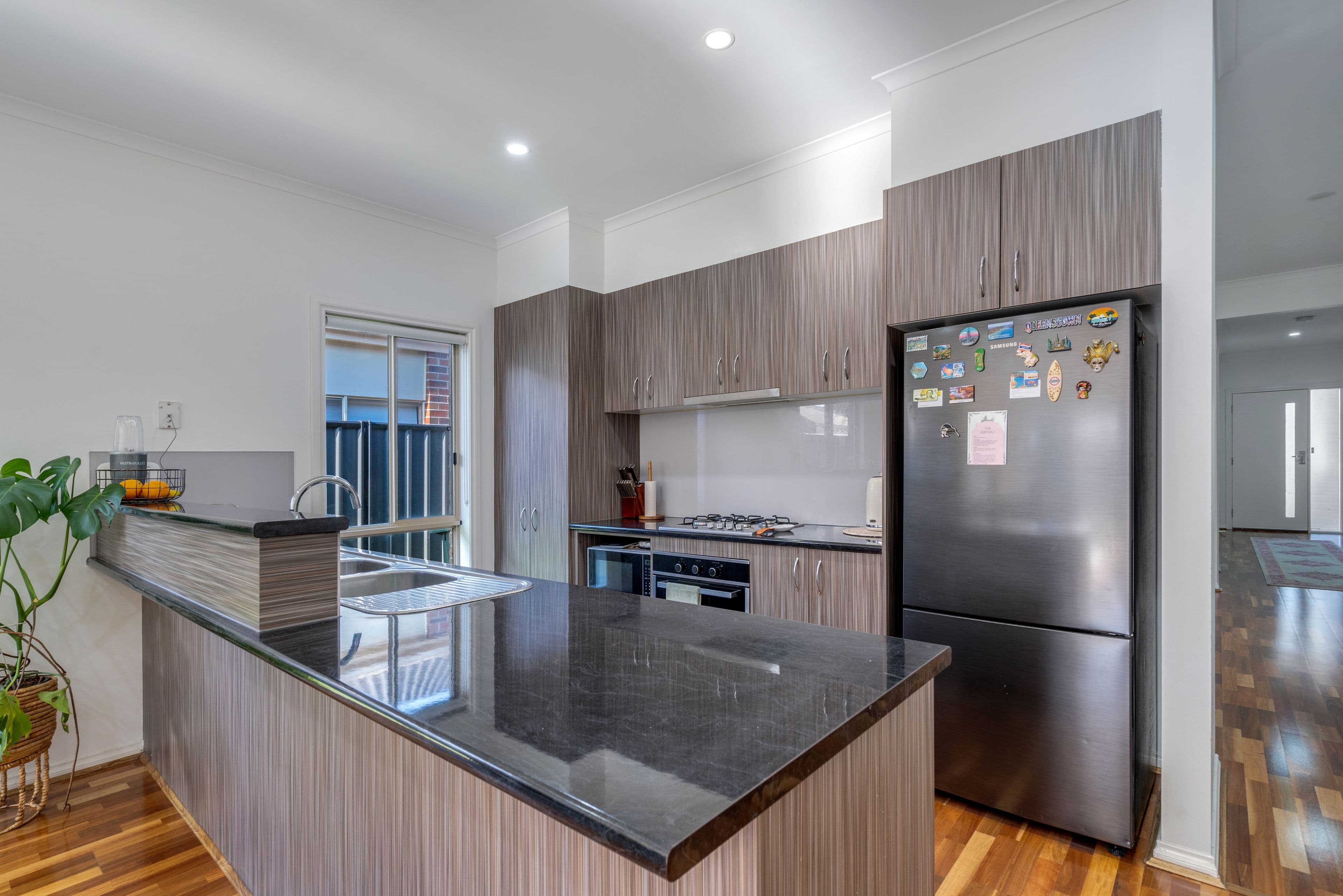 10 Somersby Road, Craigieburn VIC 3064, Craigieburn - Thumbnail 3