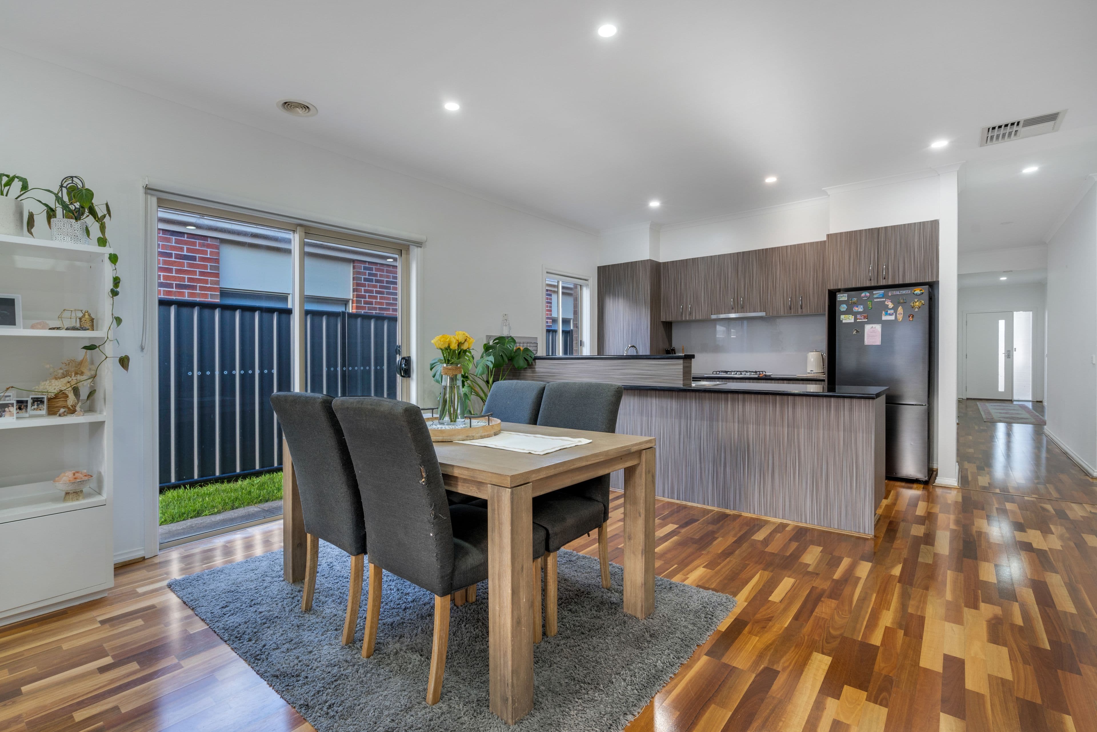 10 Somersby Road, Craigieburn VIC 3064, Craigieburn - Thumbnail 4