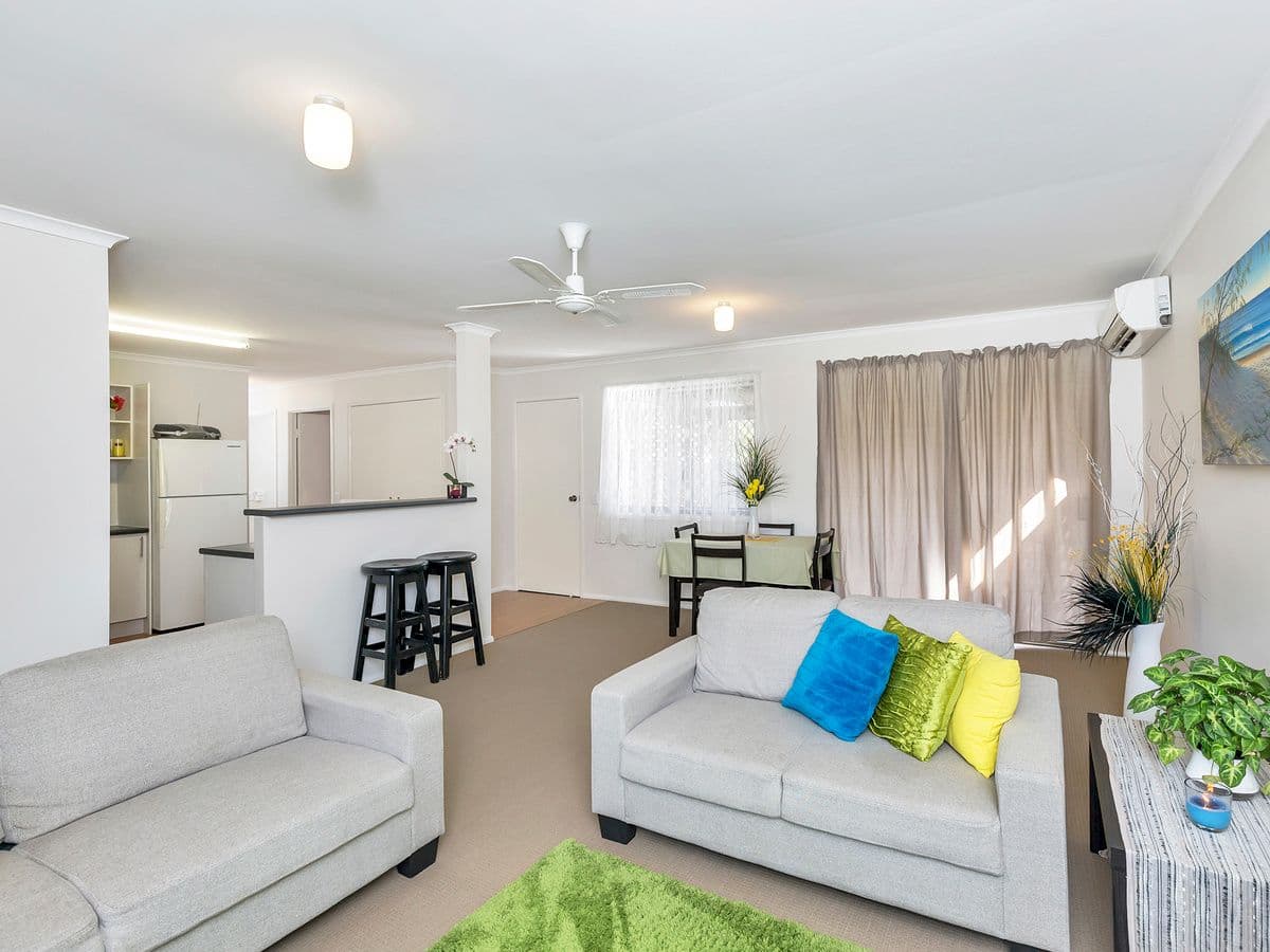 6 Robert Court, Redbank Plains QLD 4301, Redbank Plains - Thumbnail 2